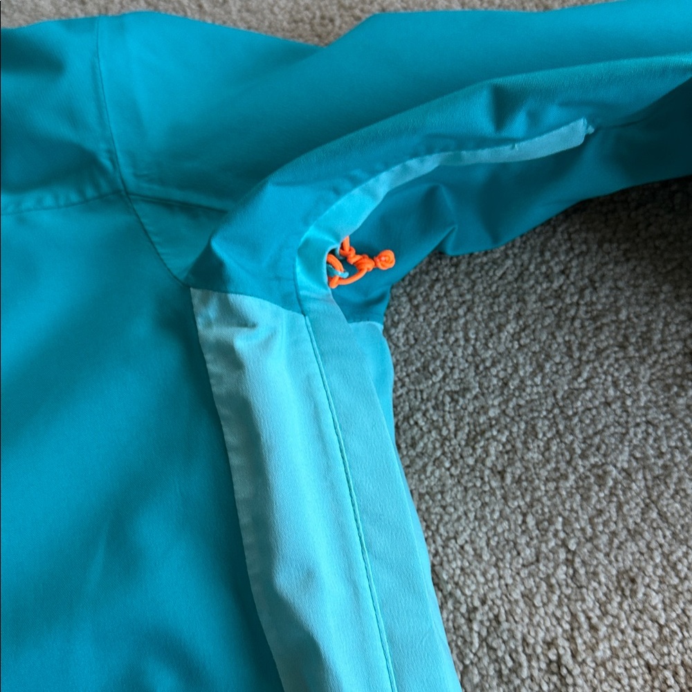 Dare2b lightweight rain jacket - image 6
